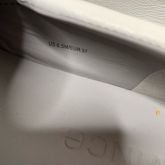 Vince Two-Tone Ivory Gray Banler Crocodile Snake Skin Slip Ons Women’s Size 6.5M - Picture 9 of 10